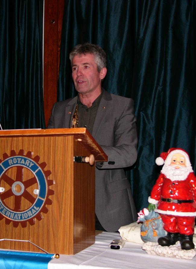 click on photo to return to Rotary Club Photo menu